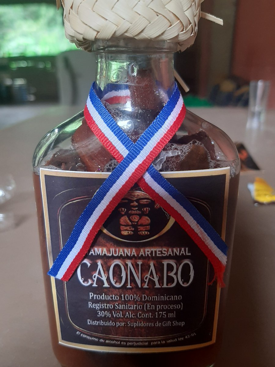adss99_'s tweet photo. Mi prima fue de viaje a República Dominicana 🇩🇴y esto fue lo que me trajo tengo miedo y a su vez intriga a probarlo https://t.co/5Y3t2cjYtT