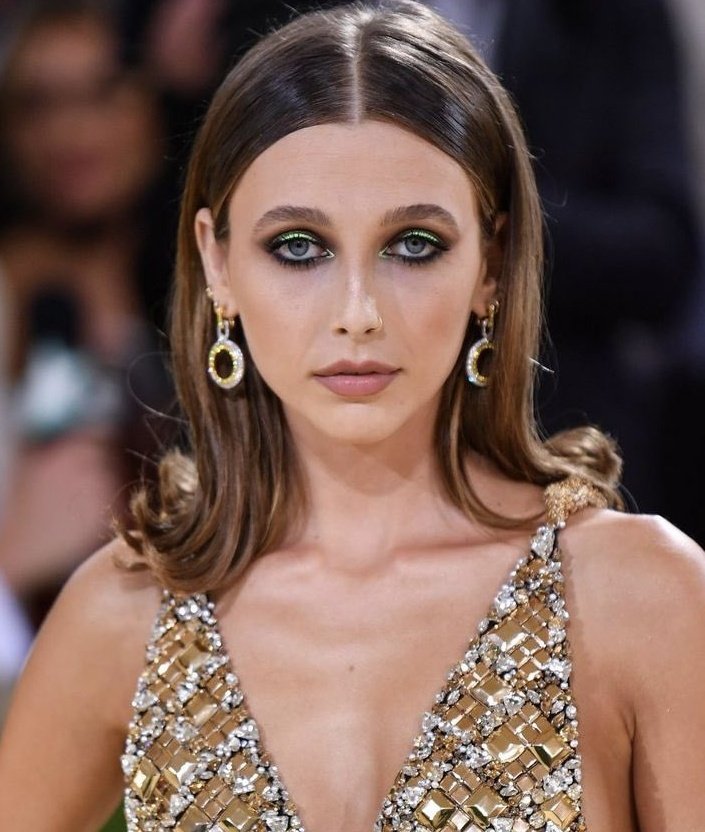THIS MAKEUP IM LIVING!!