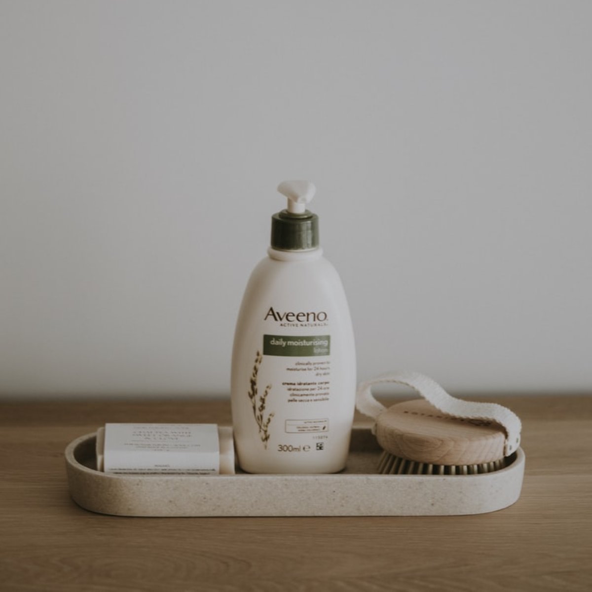 ICFaces's tweet photo. Don't let eczema get in the way of making you feel confident! Moisturizing your skin daily can help soothe flare ups. https://t.co/fdtXTV52GB