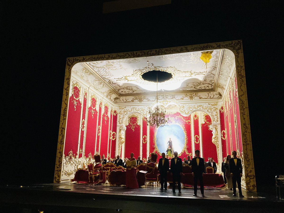 ManuelBrug's tweet photo. First real great season opener with a bang @GrandTheatreGE: fтАж #covind with 4 hours #warandpiece for 28 formidable singers, a bitter very inspired #calixtobieito 20th century directing and a ЁЯТк #prokofiev conductor #alejoperez ahead of @OSRorchestre. We ЁЯТХit big and loudly ЁЯдкЁЯЩМ https://t.co/tnf6wuEgE9