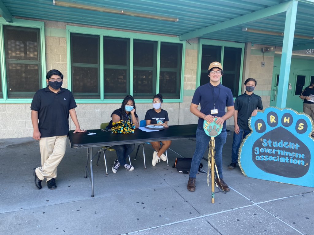 drtm246's tweet photo. Pine Ridge High School Open House 2021! @PineRidgeHS https://t.co/inXNfzsCOk