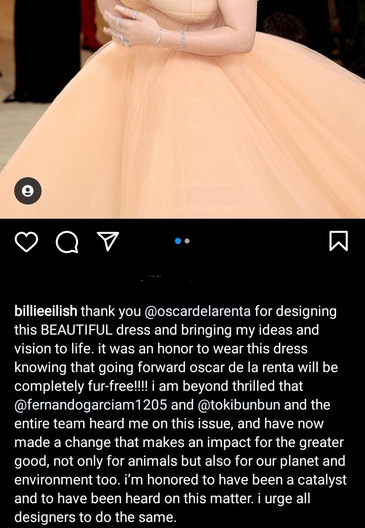 nottttian's tweet photo. Billie aceptó trabajar y usar el vestido de Óscar de la Renta solo si su marca dejaba de utilizar pieles de animales en sus colecciones de ropa.

No sólo una de las mejores vestidas si no que también haciendo un gran cambio, UNA reina si me preguntan #MetGala2021 https://t.co/w83fkKE2Qt