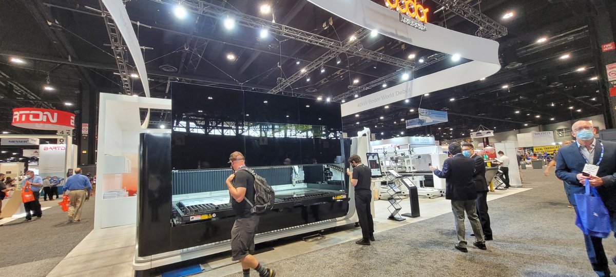 bodor_laser_'s tweet photo. First day at #bodorworldtour #stop8, in @FabtechExpo  🥳 
Thanks to our diligent and inspiring team in #Chicago! It's a good success for visitors who come and experience the world's trending #laser cutting technology. In the next three days, make sure to stop at booth A4486. https://t.co/Miwvvxj5G4