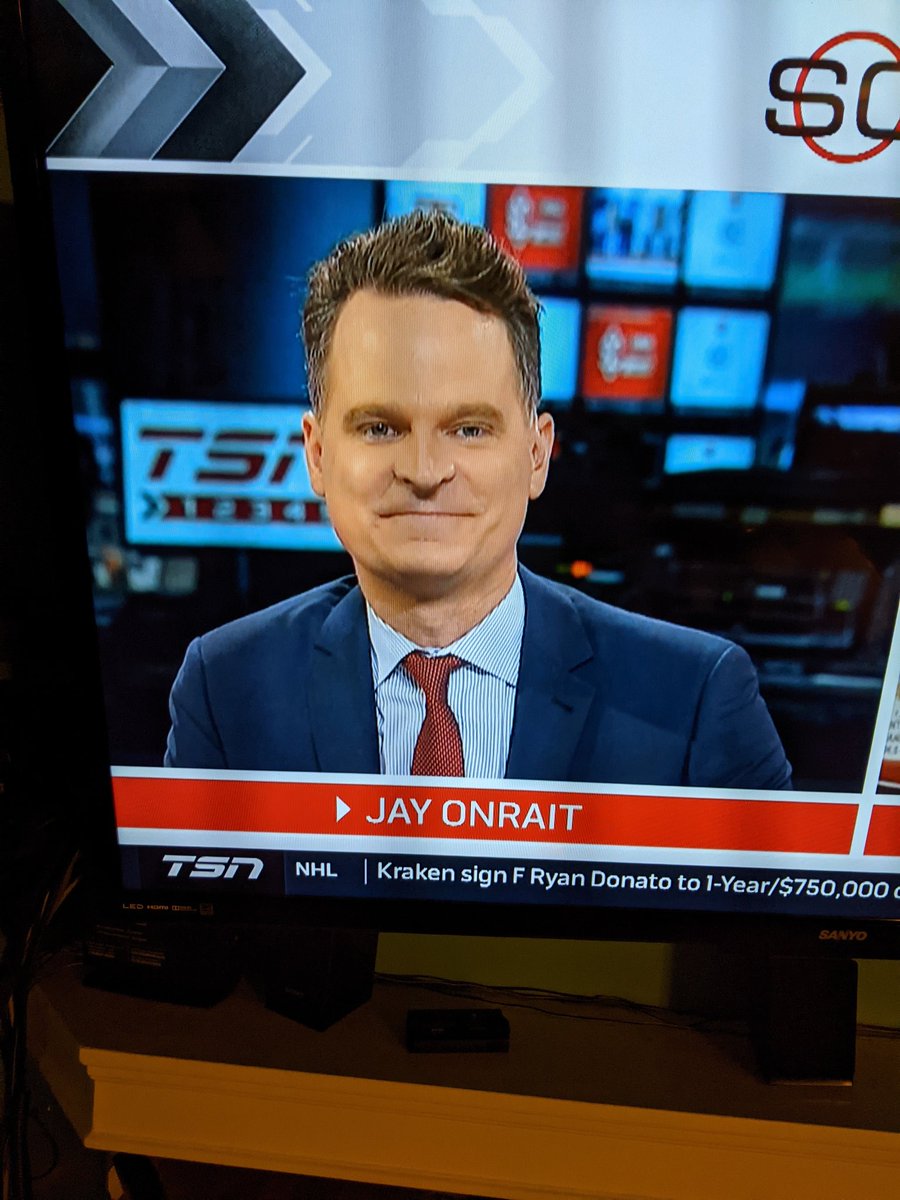 sparksofinsight's tweet image. Great lighting on @JayOnrait tonight. Lol
