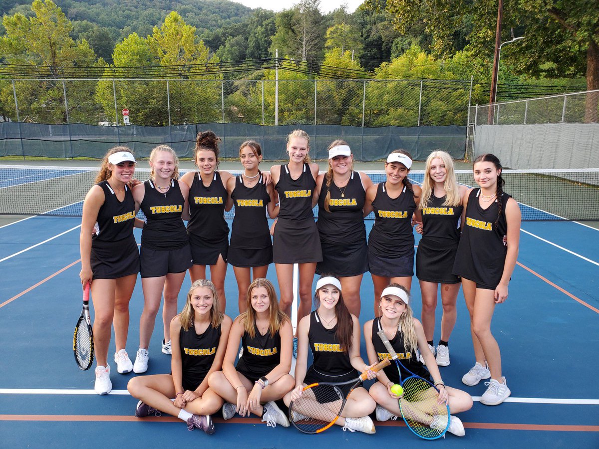 THSMounties's tweet photo. 🚨Final🚨
Lady Mounties 🎾 defeated Smoky Mtn 9-0!! #ALLIN https://t.co/E5ki8ZyJMM