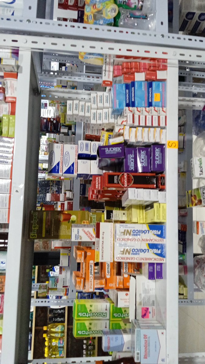 Puyukyshpyna's tweet photo. #FarmaciaLaFamilia
#TarquiPuyoPastaza https://t.co/bv5L6ol3qa