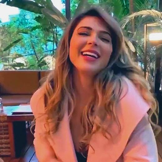 printsnadja's tweet photo. o sorriso dela é tão 🥺🤏🏼 https://t.co/m685nVwe0Q