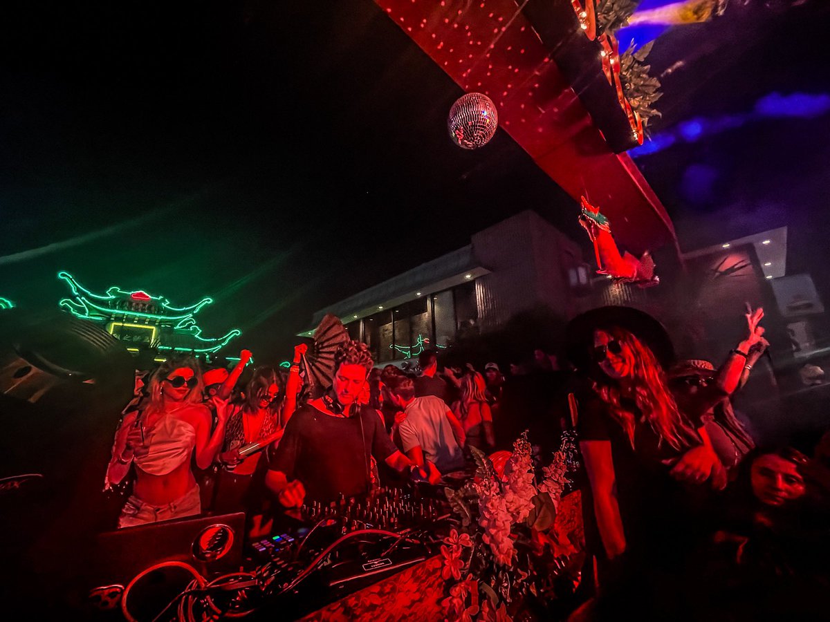 Evelia Isabel tweet media