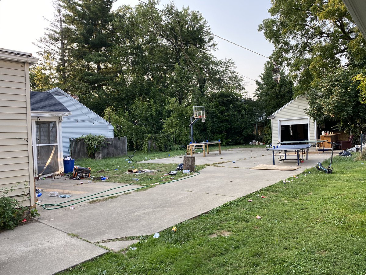 Local419's tweet photo. 3204 Kylemore- who wouldn’t want to live next to these University of Toledo students? https://t.co/3havSoeMES