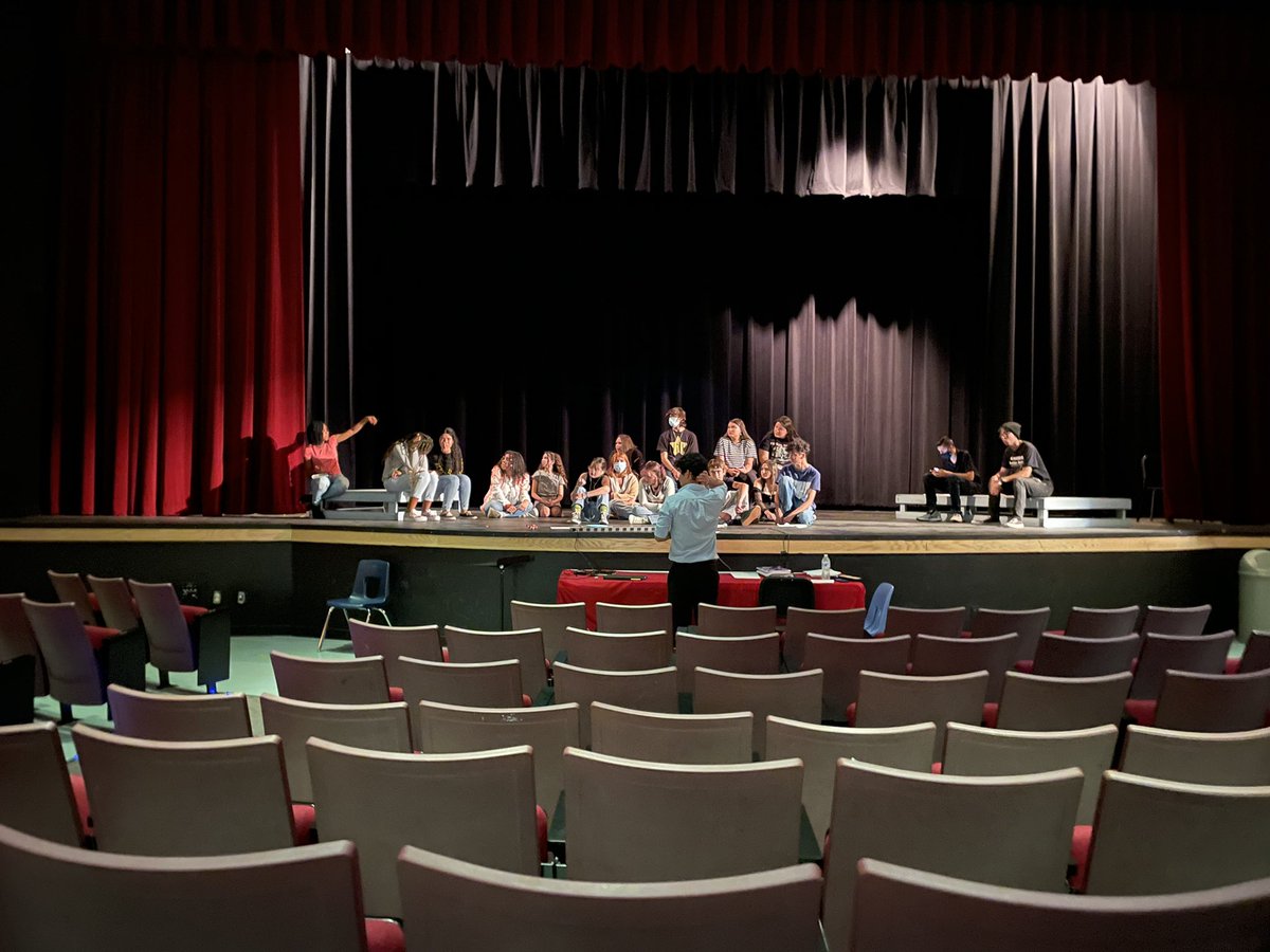 10 days…
#thecrucible
@VKeyser_EDHS <a href="/edhs_xochipilli/">Xochipilli Theatre</a>