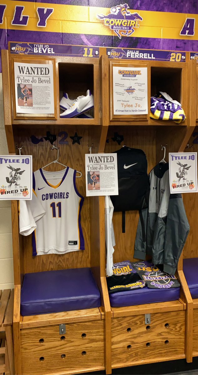 tyleebevel's tweet photo. Huge Thanks to @CoachHassell for the amazing visit at HSU! Loved meeting the team and getting a tour of the facilities. @CoachBeadle7 https://t.co/CwU473WFvo