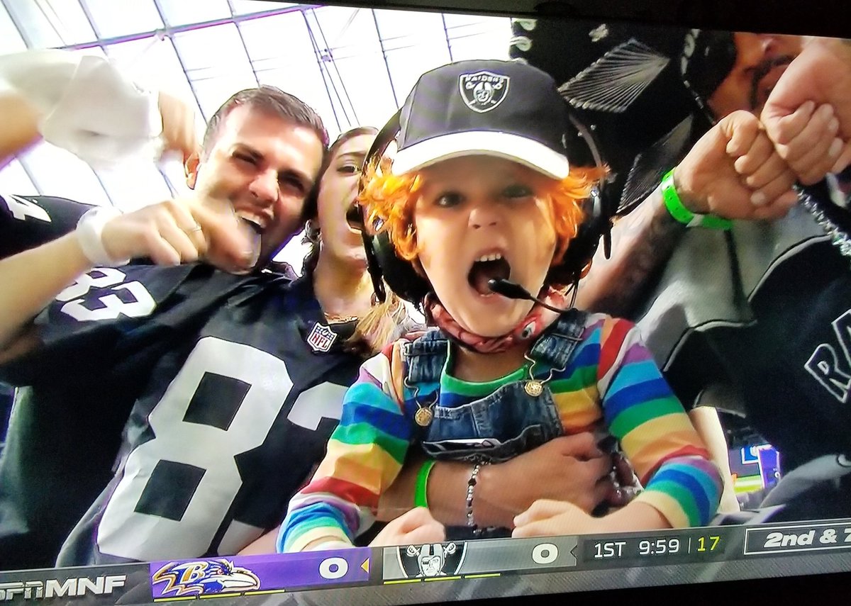 Tracey Carroll 🏀🏈⚾🍹🍸🌴 tweet media