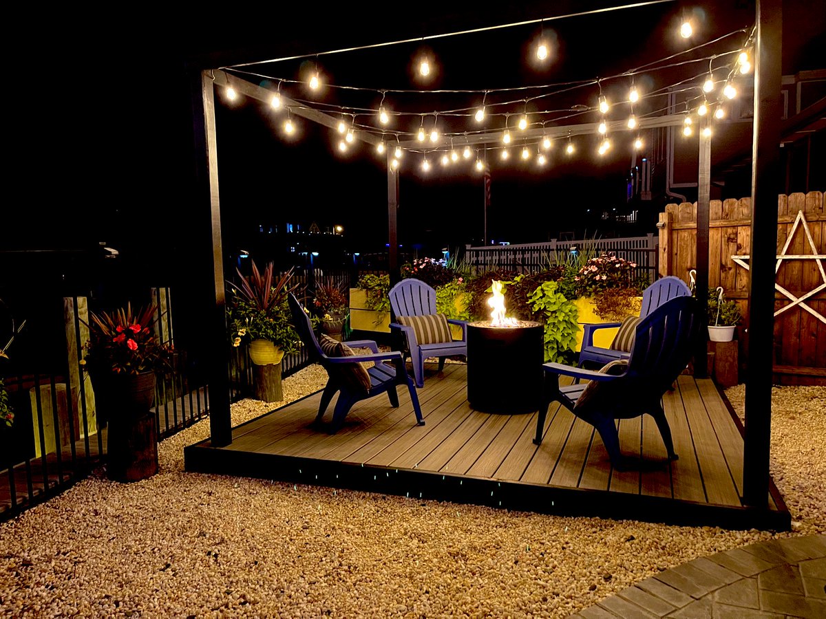 Lisa (@lisaadamsthd) on Twitter photo My new favorite spot. ❤️💡🔥🍁 ☺️ My new favorite spot. ❤️💡🔥🍁 ☺️