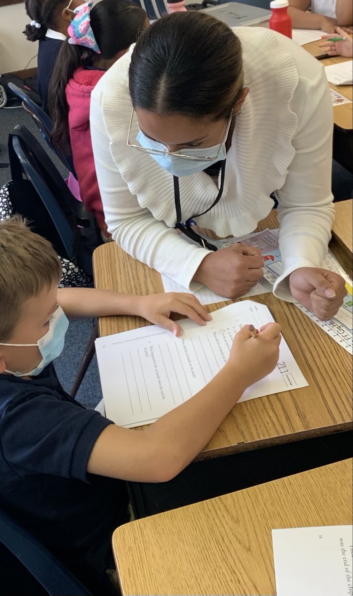 Nash Roadrunners incorporating the Fundamental 4 with Amplify. 
#growingtogether @hcabal1 <a href="/jerry_moore2/">Jerry Moore</a> <a href="/FortWorthISD/">Fort Worth Independent School District</a>  <a href="/BlancaGalindo11/">Blanca Galindo</a> <a href="/bchkelley/">Dr. Christine Kelley</a>