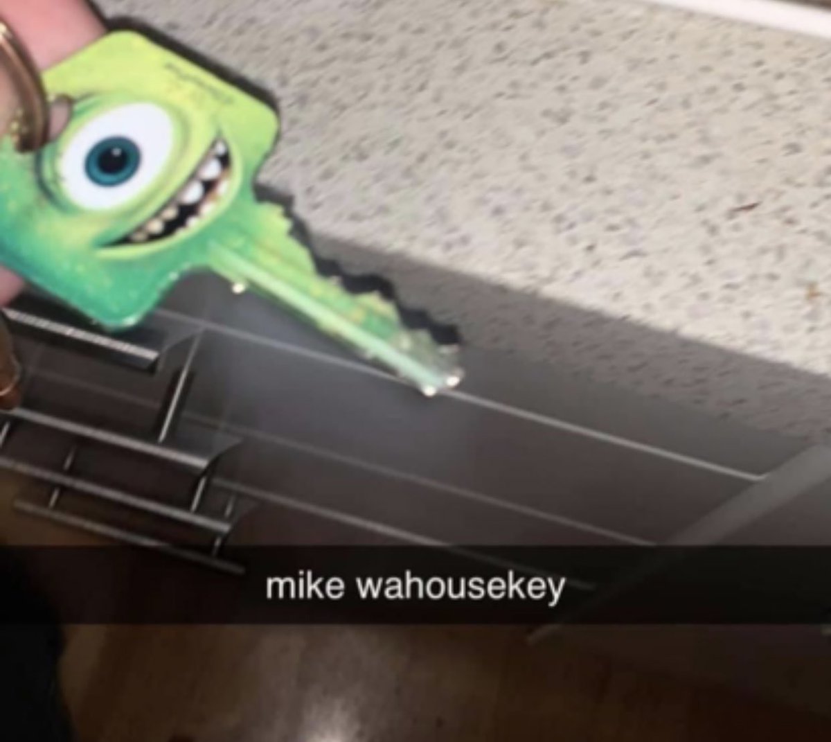 buddy_ferrara's tweet photo. but what if we did a bump off the Mike Wahousekey 🥺👉🏻👈🏻 https://t.co/vs3MiBZdgP