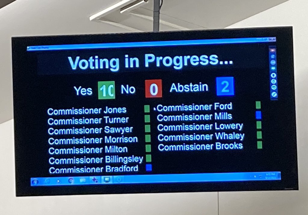 ProtectAquifer's tweet photo. Thank you to the 10 @ShelbyCoTN Commissioners that passed the final reading setting back crude oil pipelines 1,500ft from schools, parks, churches and homes! Solid WIN for the Aquifer and #Memphis https://t.co/q6JpHAKXXS