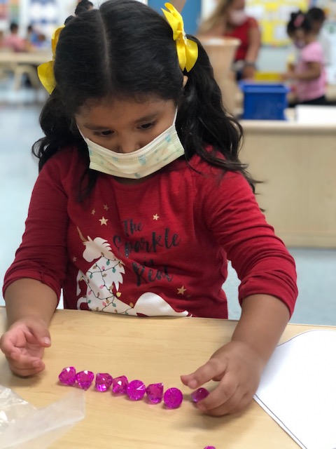 A great photo of one our Preschoolers working with a counting collection. All children love this math activity.#earlymath #CGI #countingcollections  <a href="/ECED4LA/">ECE4LA</a> <a href="/LDNESchools/">LDNortheast-ARCHIVE</a> <a href="/SFS_COS/">SanFernando.Sylmar.COS</a> <a href="/LisaPizzuto/">Lisa Melton Pizzuto</a> <a href="/recinossuly/">Karen S. Recinos</a>