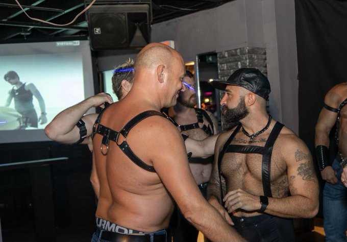 2 pic. 2021 leather expo @MenjosComplex https://t.co/b4lQWEkeMp