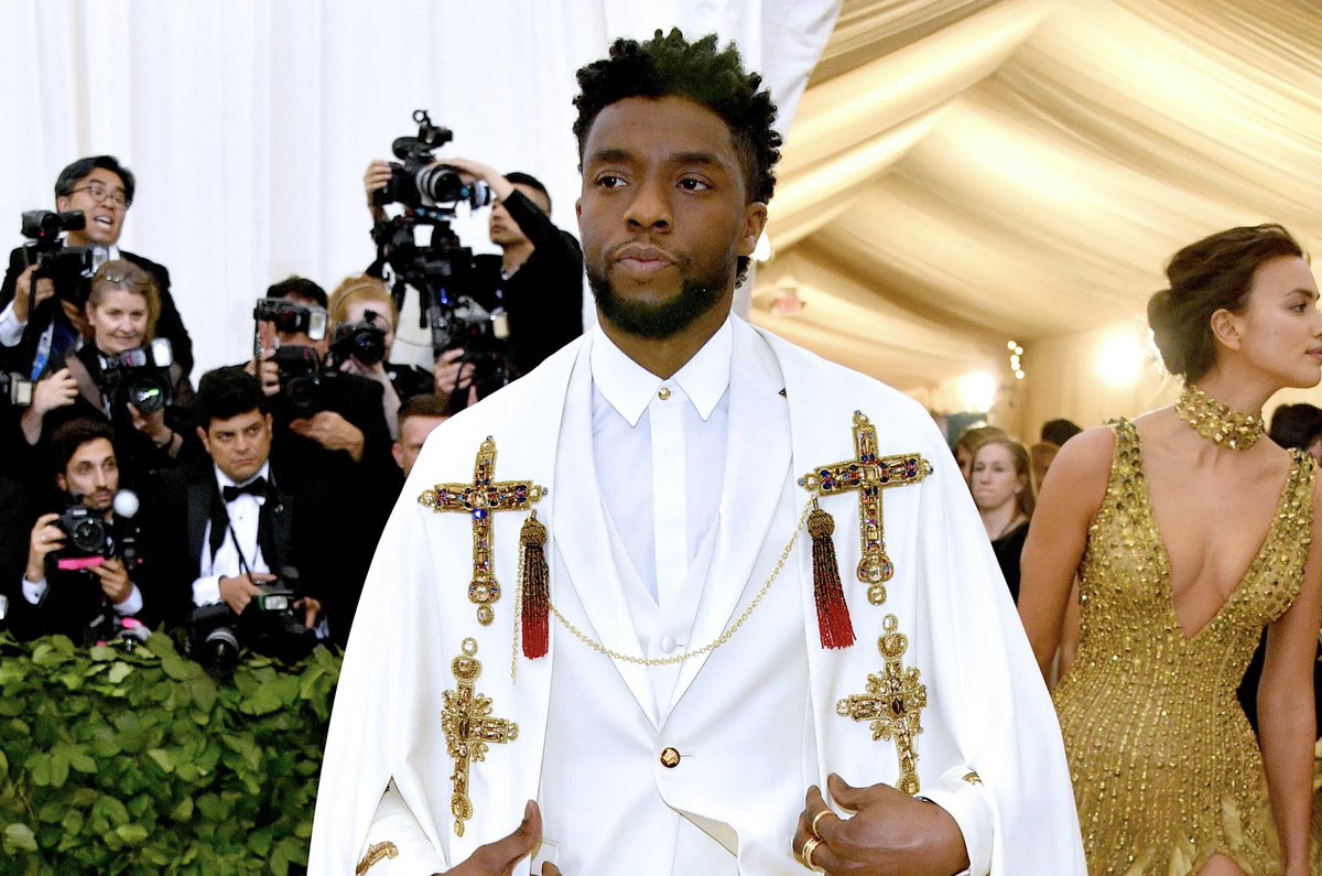 chancematoskah's tweet photo. I think it’s safe to say nothing still isn’t touching the Heavenly Bodies Met in 2018. That was pure excellence
#MetGala https://t.co/OaEChOVe4t