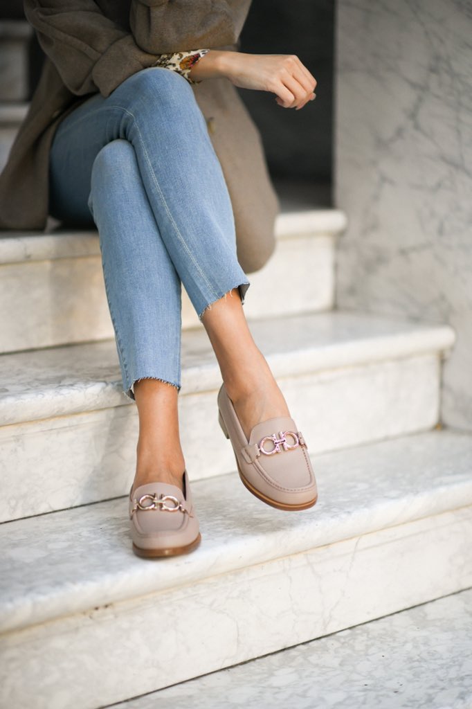 # ad I found these classic loafers in a blush neutral at @SaksOFF5TH on sale and I was *sold.* They are incredibly comfortable and understated. More of my luxe designer sale finds at 9to5chic.com/2021/09/classi… @ShopStyleCo #SaksStyleForLess