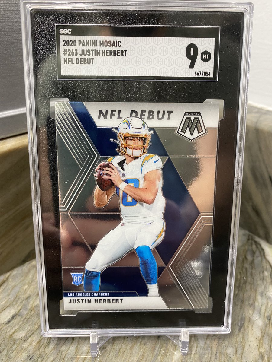 AtlRips's tweet image. 2020 Mosaic Justin Herbert NFL Debut SGC 9 - $45 delivered @HobbyConnector @Hobby_Connect  @sports_sell