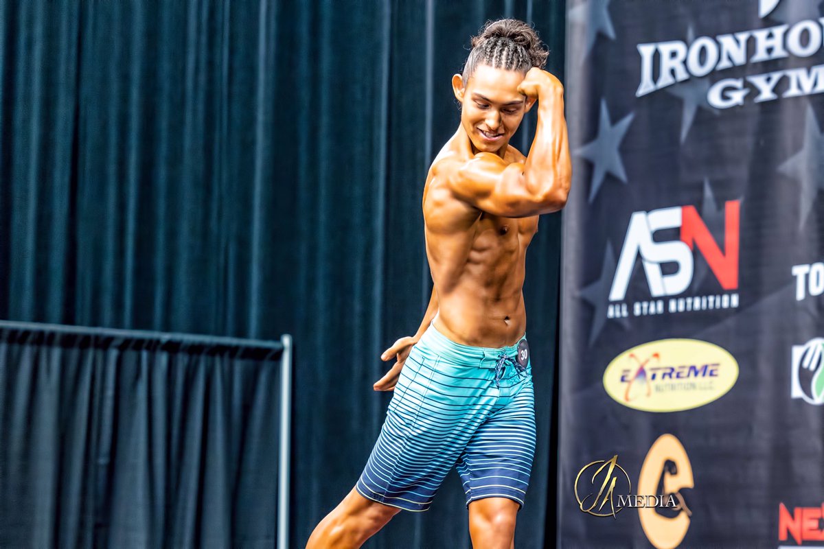 EfrainGarcia_3's tweet photo. Fall in love with the process and the results will come! 🏆 https://t.co/694HYIuFTl