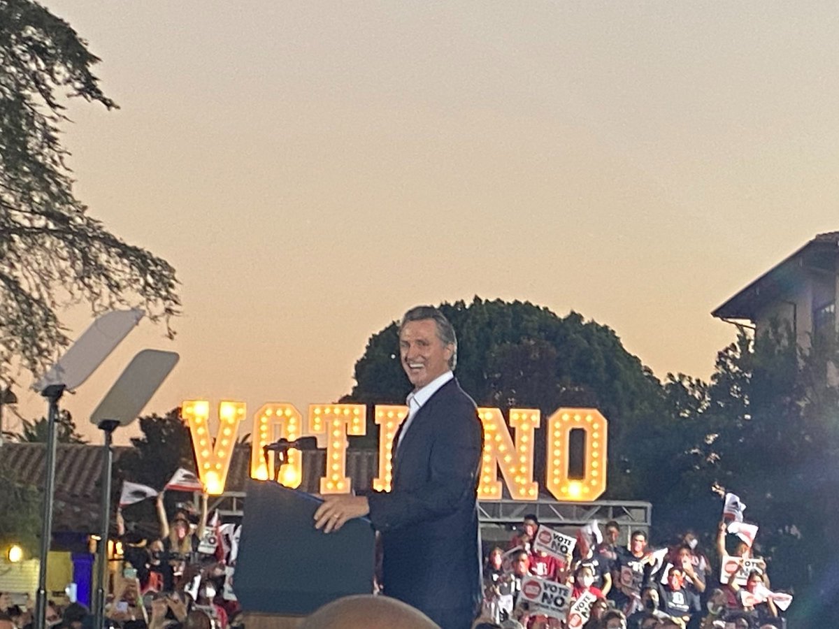 katieporterca's tweet photo. I'm excited to help welcome @JoeBiden to California tonight!

REMINDER: Make your voice heard and vote NO on the recall by tomorrow at 8 PM PT. https://t.co/mPxpEo991u