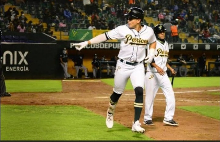 venadosdemaza's tweet photo. ¡TERCER EXTRANJERO!
EL OF DAVID OLMEDO es el tercer extranjero anunciado por los Venados de Mazatlán.
Con Pericos de Puebla bateó .354 AVG, 16HR y 45 RBI, 16 2B.
El OF Anthony Giansanti pasa en cambio a Sultanes de Monterrey.
#YoSoyVenados #DeerPower https://t.co/PqyDUKDyha