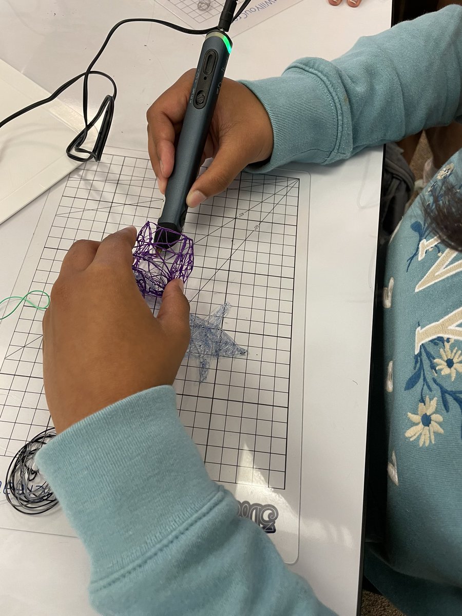 #makerspace fun with 3D printing pens! #SRVLibraryLove #CalHighMakesStuff