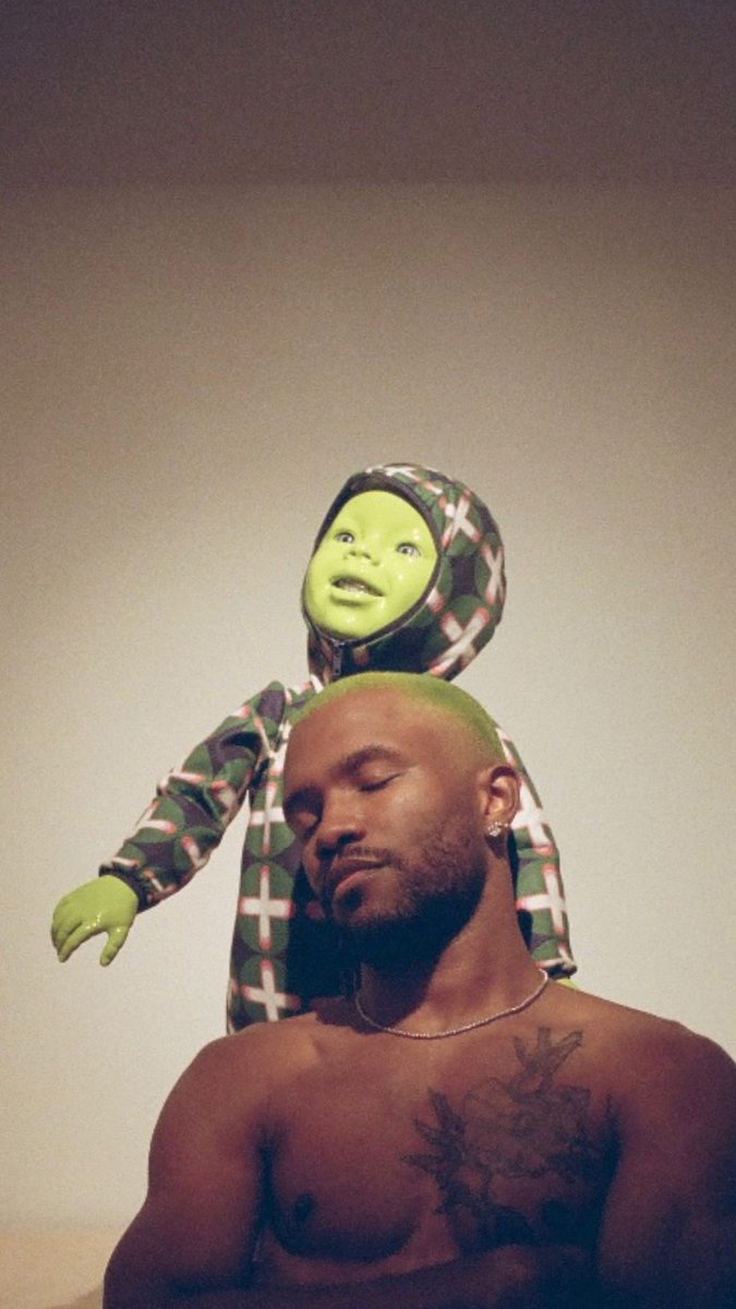 𝖇𝖑𝖔𝖓𝖉𝖊𝖉 tweet media