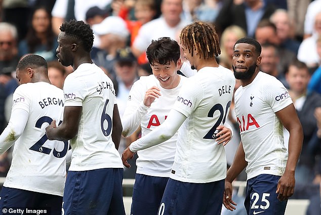 Spurs set to OVERTAKE Arsenal in UEFA rankings for the 1st time in 29 YEARS.

Yet another measure of whether north London is red or white has fallen in Tottenham's favour, as they prepare to overtake Arsenal in the UEFA rankings. https://t.co/hXHANxDwiA