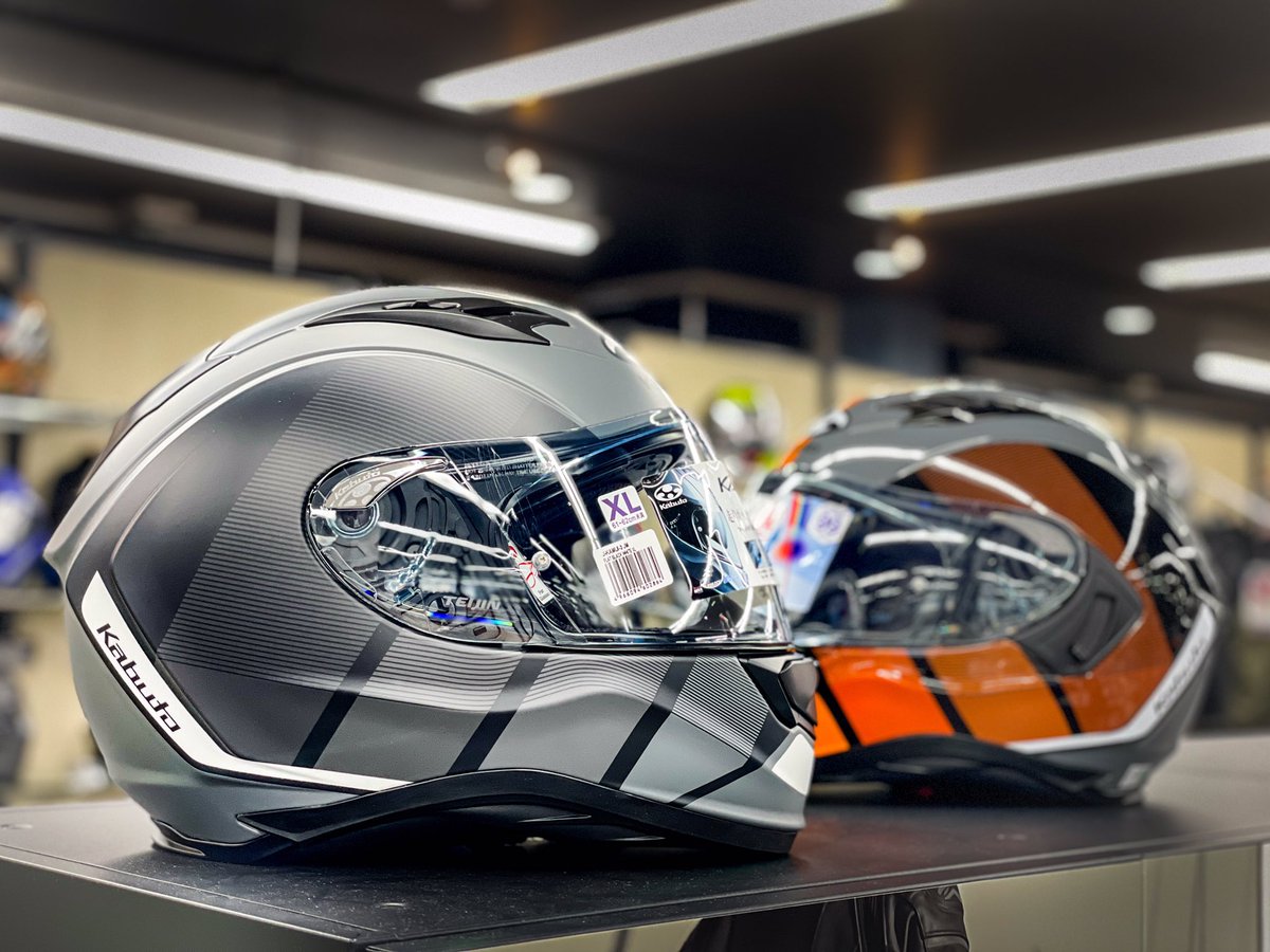 nk4911's tweet image. Kabuto KAMUI3に新グラフィック
【JM】が追加されました٩( 'ω' )و‼︎

バイクや流行ファッションにも
マッチしやすい
シンプルモダンなデザインです✨☺️

フラットか、
ツヤ有りかでも雰囲気変わりますね〜♪( ´▽｀)
#kabuto #ヘルメット #kamui3