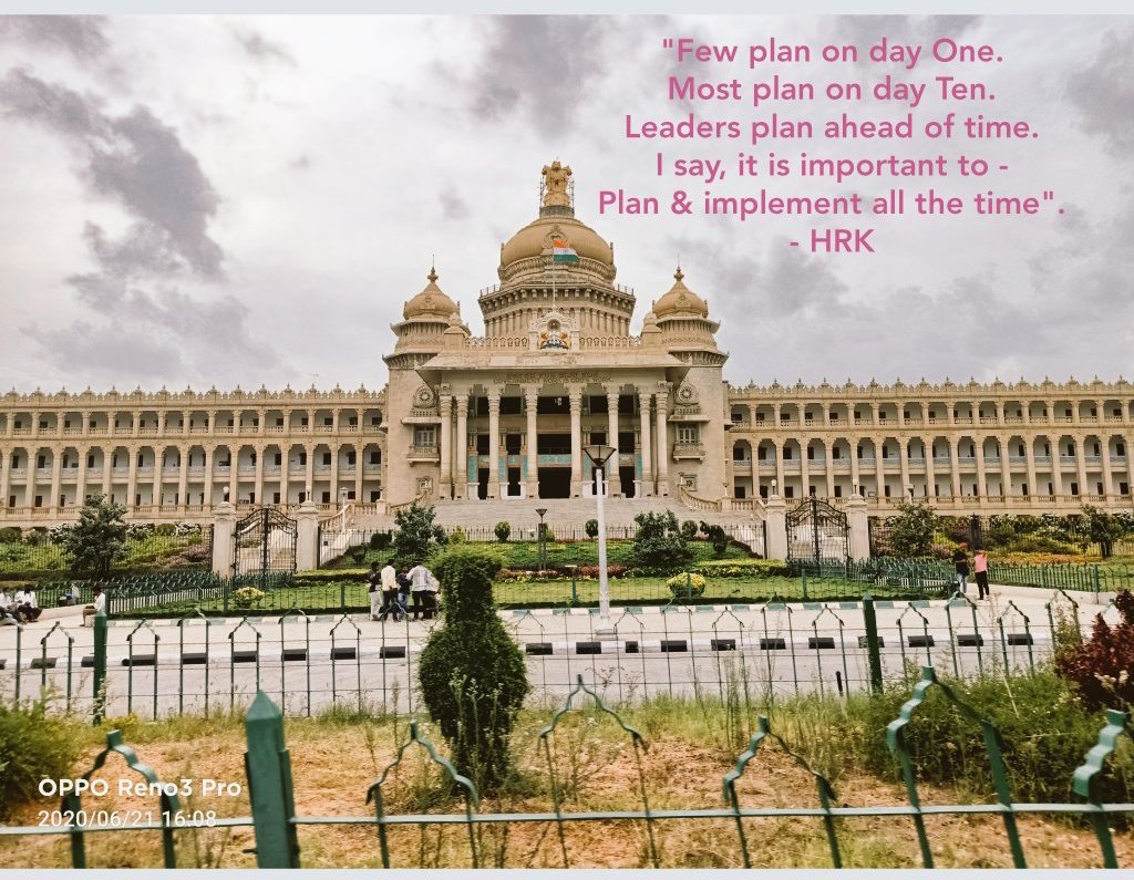 hephsyyy's tweet photo. Reading #DanielKahneman & #RichardThaler nowadays.. reflecting on what happens around us #Decisionmaking #Leadership
Me feels "Leaders innovate & make ideas happen." #HRK #JatayuSpeaks
#BuildingCities #CitiesforPeople #Cities #LiveableCities #Cycle4Change #cycling #womenleaders https://t.co/R2qVclXtlf