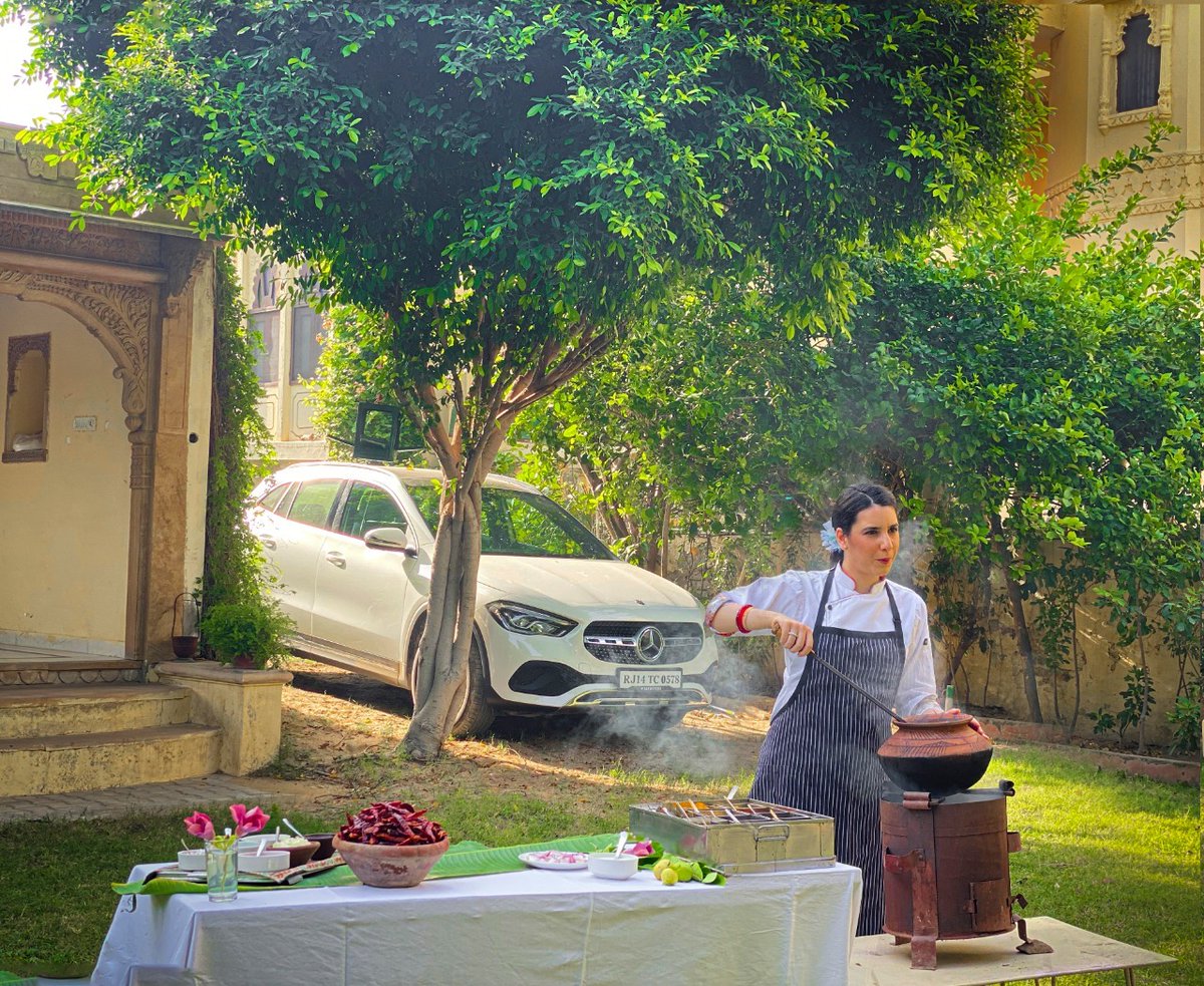 MahavirMercedes's tweet photo. Check out the highlights of Chef Anahita N. Dhondy's flavourful journey through Jodhpur, with its many unique terrains - all conquered by the all-new Mercedes-Benz GLA.
#NewGLA https://t.co/uLCVoemcD3
