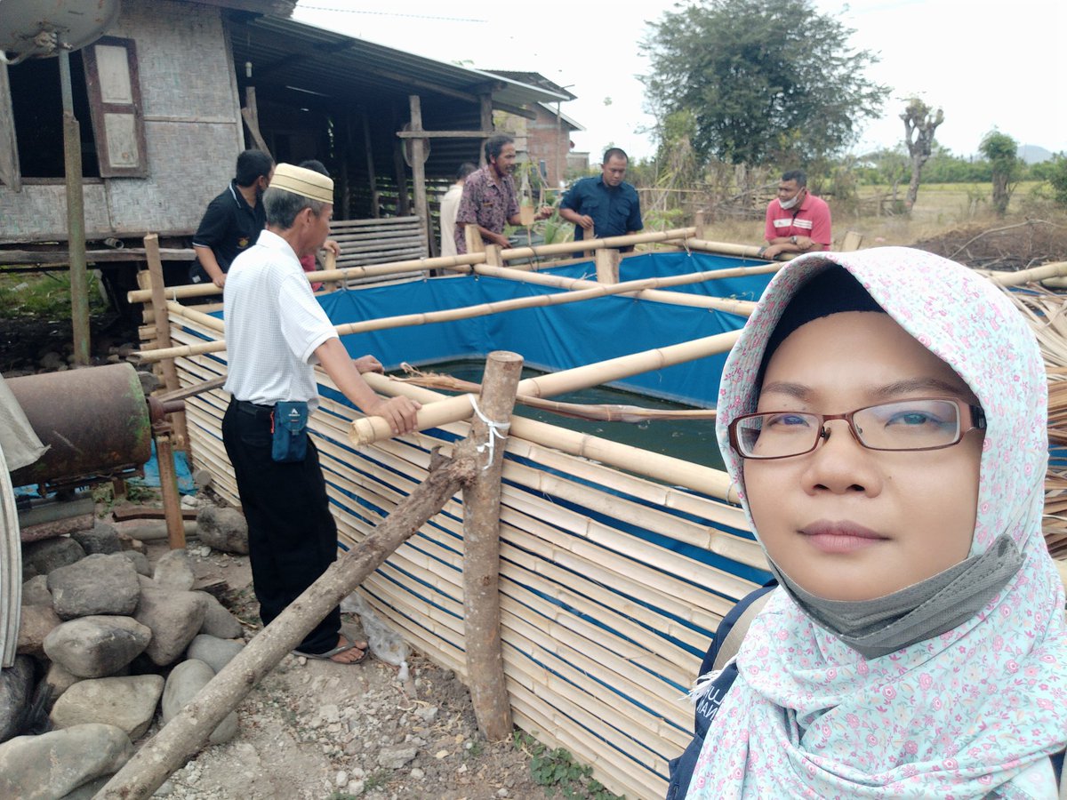 IkaMainar's tweet photo. Kunjungan Ke Pokdakan penerima bantuan Lele Kolam Terpal di Desa Berora, Kec Lopok, Kab Sumbawa-NTB, Jumat 10 sept 2021 binaan Luhkan Teguh Dwi Dharmawan, S.Pi https://t.co/zF7sXkwW0w