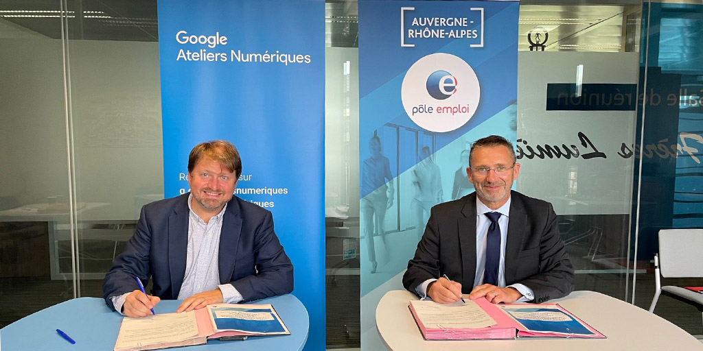 [#Partenariat🤝] @pole_emploi #AuvergneRhôneAlpes et <a href="/GoogleEnFrance/">Google en France</a> signent un partenariat pour donner accès aux demandeurs d’emploi aux #Google #AteliersNumériques 

#TousMobilisés #numérique #digital #TransfoNum #formation