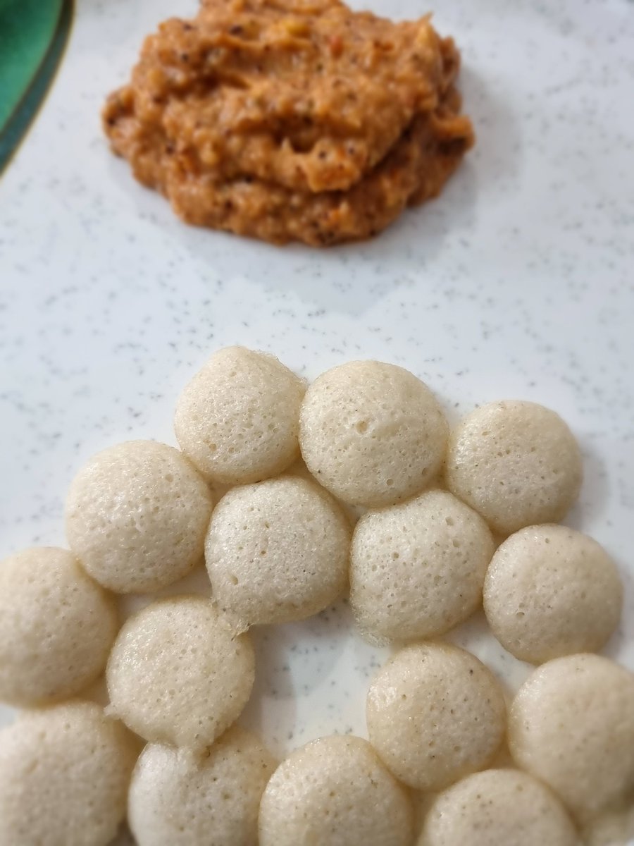 VikasYadav_Dev's tweet photo. The more I explore south indian cuisine, more I fall in love.
#buttonidli #food #southindia #cusine https://t.co/LP5DMUIEsa