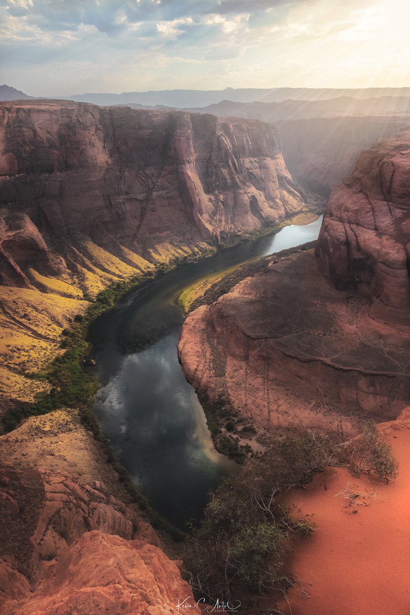 Horseshoe Bend, AZ. Can’t wait to go back!! #landscape #PhotoOfTheDay #arizona #horseshoebend #photography #canon