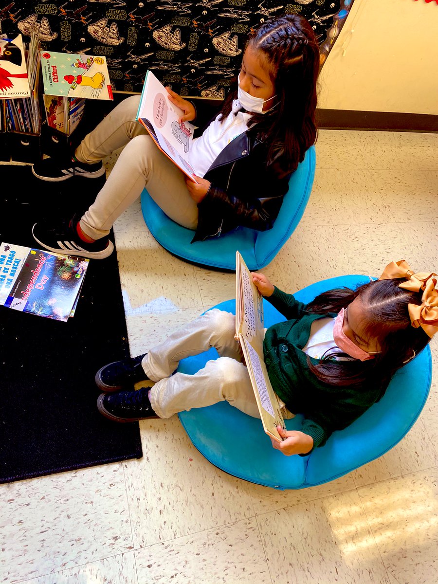 indiramoreno000's tweet photo. Today I provided students with seating choices in the classroom &amp; together we established expectations so they can later choose on their own✅⭐️💯 #2PLwars #HBGnewhope     @HBGonzalezPLA @dallasschools @PersonalizeDISD https://t.co/tSoWfGI27P