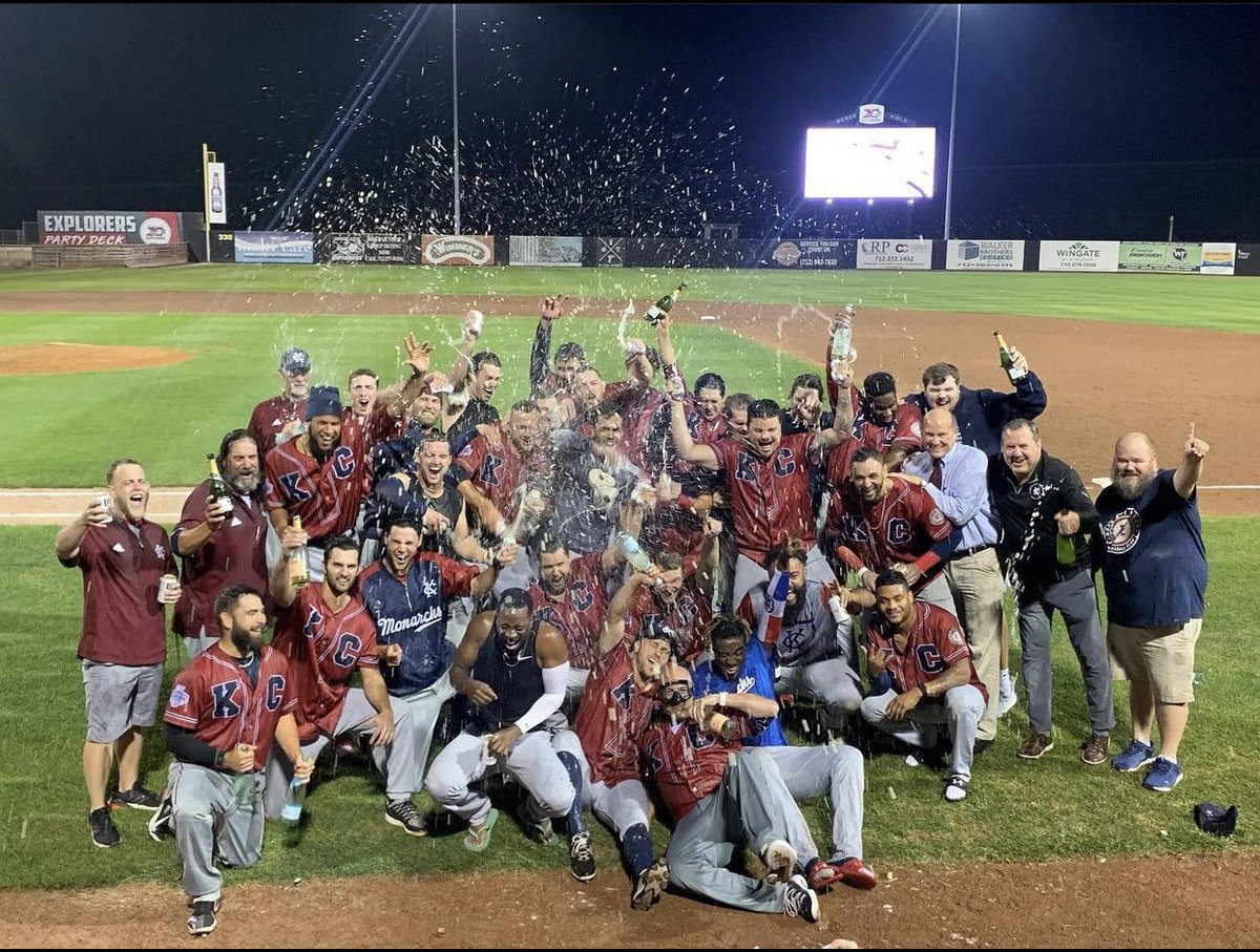 Group pics are better with champagne showers. 

Going to the ‘ship baby!!
