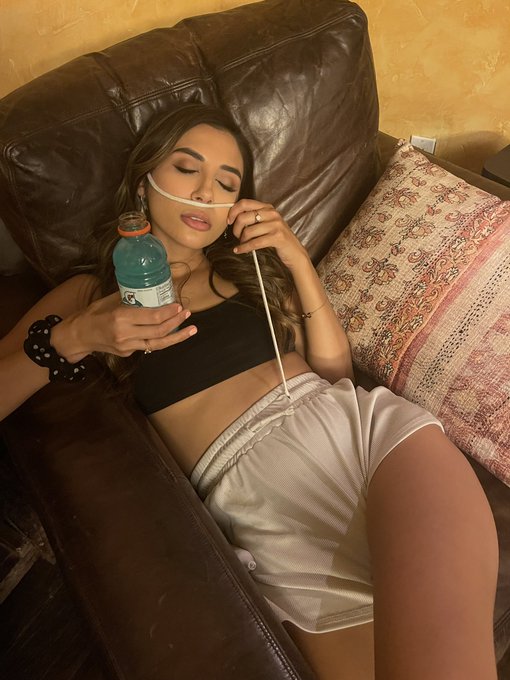 i don&rsquo;t follow rules unless they make sense to me.   get me a blue powerade bro. https://t.co/kA4H8Y<a href="/tag/mvsales"class="tags"><span>#mvsales</span></a>