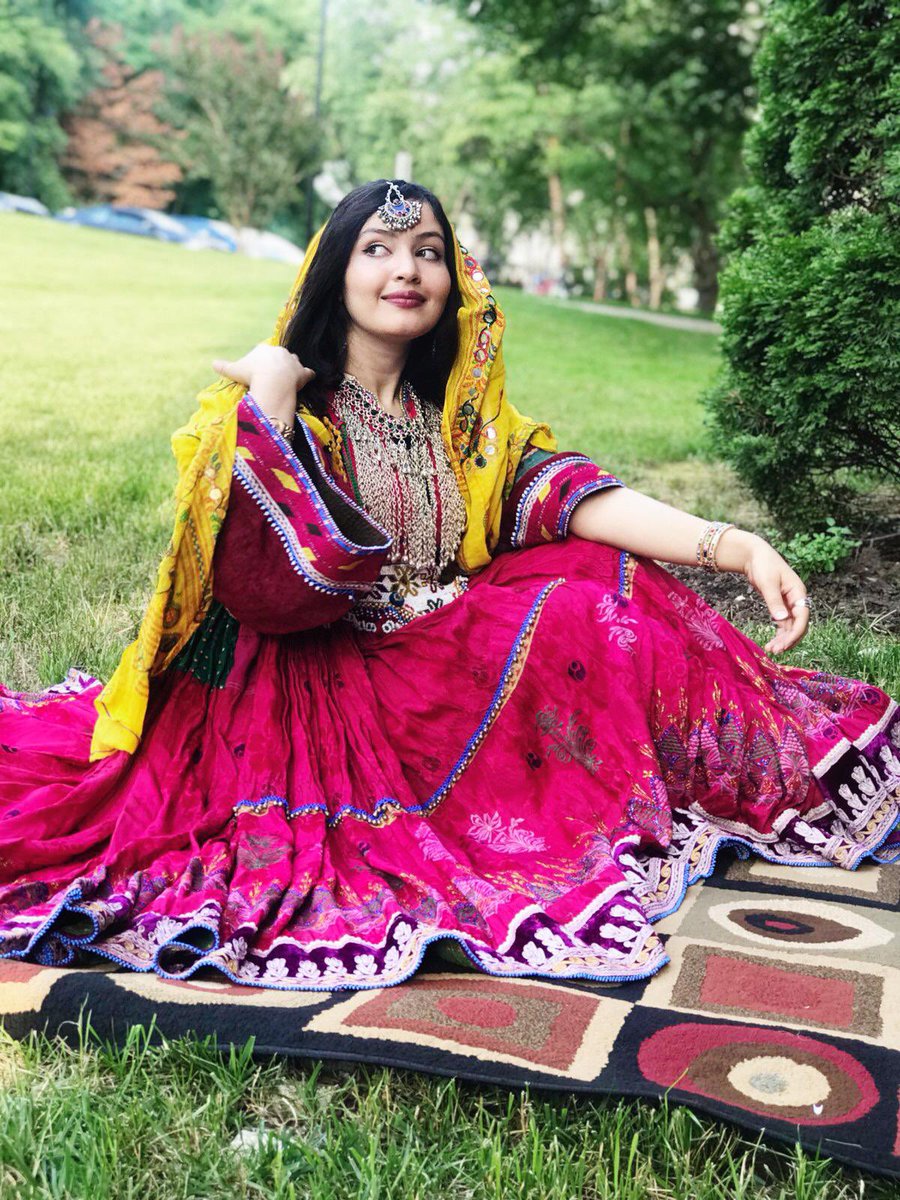 Afghan women have started an online campaign to protest the Taliban's female dress code by posting photos with traditional clothes.
#DoNotTouchMyClothes #dresscode #AfghanistanCulture  #AfghanWomen #Muslims
#WomensArt #Pakistan