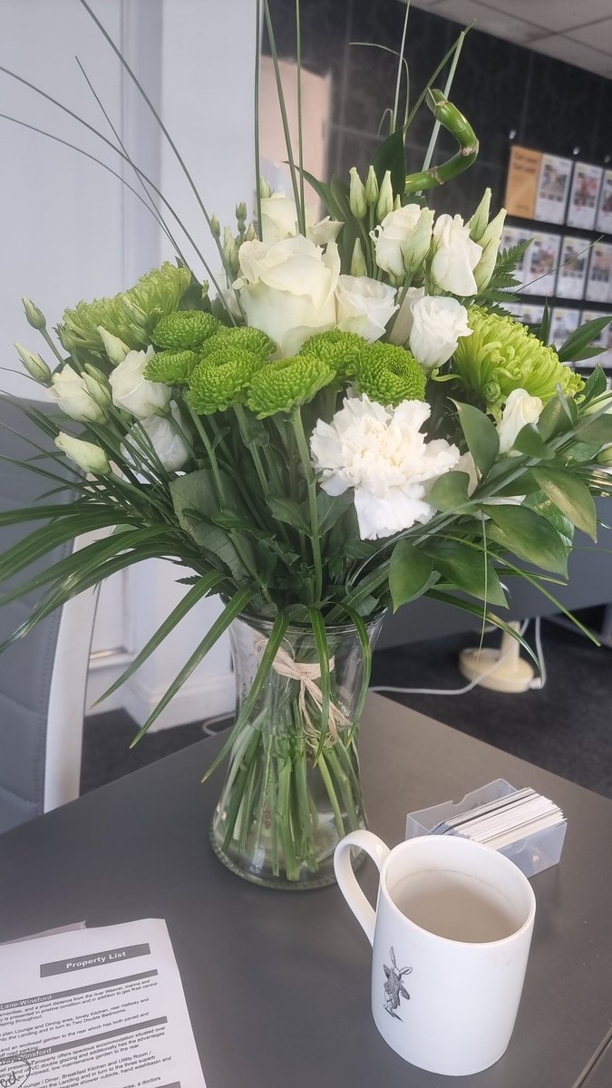 redhedshell's tweet image. Fabulous first day. #winsford #sellinghouses