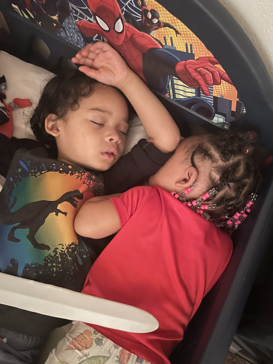 mami_manii's tweet photo. I thought kissy was in her bed I went to checc on her n I guess she went to sleep with her bro 🥺🥺 of course he got his sword protecting them https://t.co/DnKga41C9f
