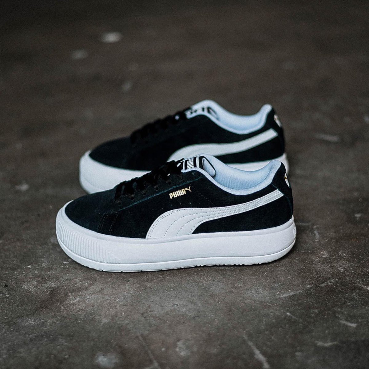 SoleWhat's tweet photo. Future-proof design details with a bold wrapped platform sole. The Mayu is a step forward in streetwear.

Puma WMNS Suede Mayu ‘Black / White’.

Available at Sunway Pyramid, Mid Valley, The Gardens &amp; https://t.co/SdwBbdACpd. Retailing at RM469.00. https://t.co/Hz8r0iw9HE