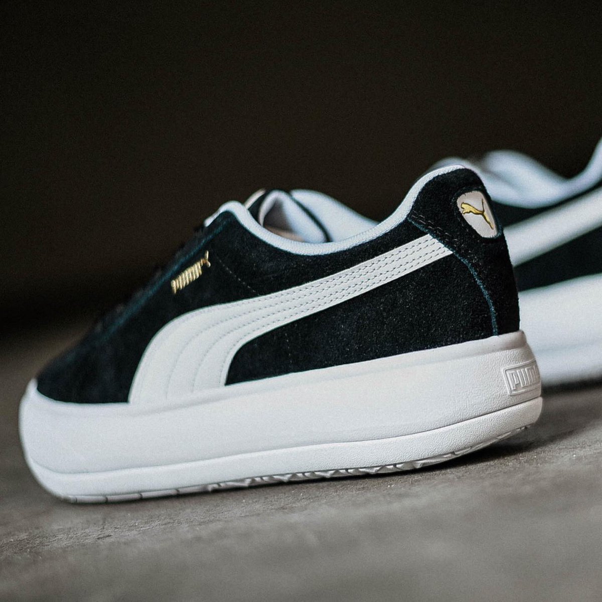 SoleWhat's tweet photo. Future-proof design details with a bold wrapped platform sole. The Mayu is a step forward in streetwear.

Puma WMNS Suede Mayu ‘Black / White’.

Available at Sunway Pyramid, Mid Valley, The Gardens &amp; https://t.co/SdwBbdACpd. Retailing at RM469.00. https://t.co/Hz8r0iw9HE