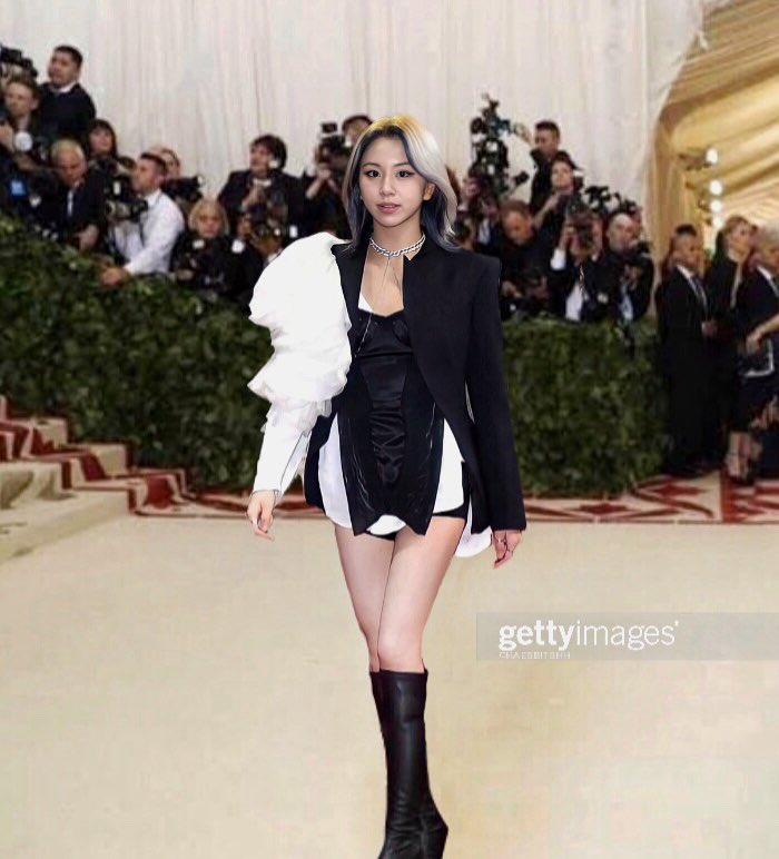 chaesbitshh's tweet image. Chaeyoung at #MetGala2021 🤩