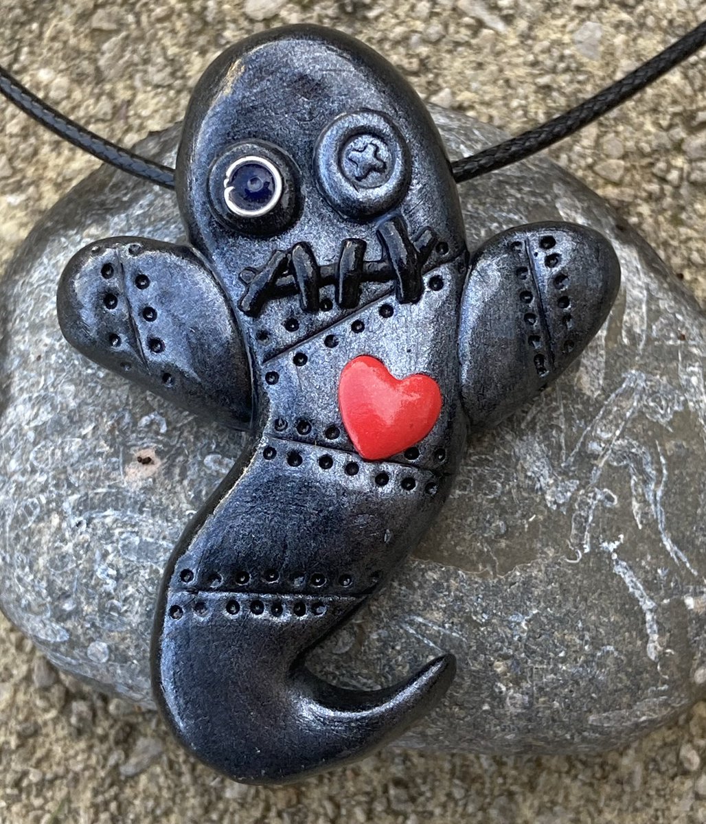 darkness_whimsy's tweet photo. BOO! This ghost pendant will be on offer at the Spooktacular Autumn Market on 24th Speptember #sbnspooky
#halloween #ghostpendant #spookycute #handmadejewellery #sheffieldmaker https://t.co/U7lPYbWRaT