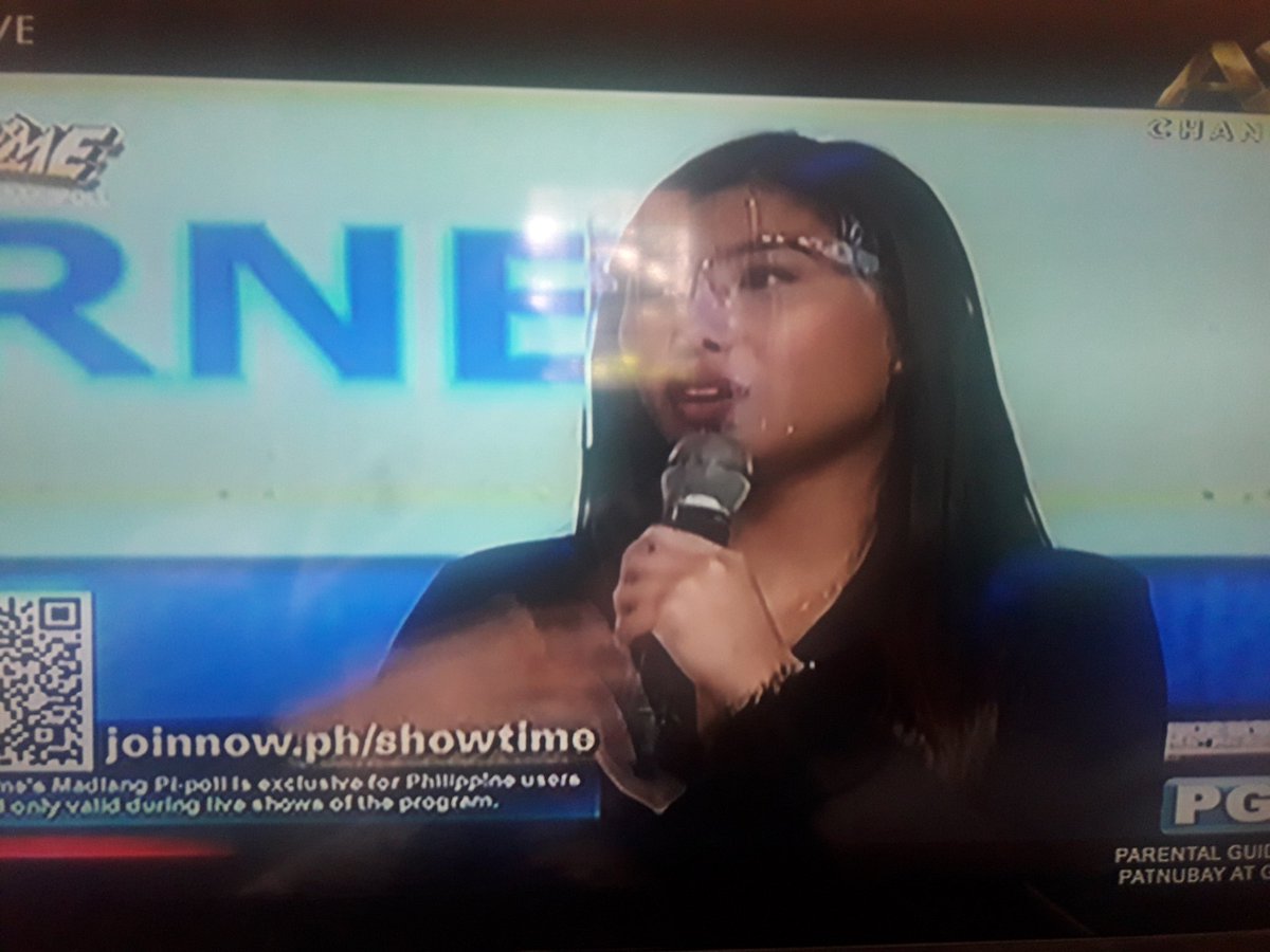 Hmmm... Maayong hapon! #KiarGel is in the house wearing Black! ft. Lou. It's Showtimee! 

We missed u guys! U never failed us #KiarGelBlackIsHeart

#ShowtimePushAndPOLL 
#KiarGelBlackIsHeart
#KiarGelWeAreBlack
<a href="/_kiatakahashi/">Kiara Takahashi</a> <a href="/iamargelsaycon/">Prince Argel Saycon</a>