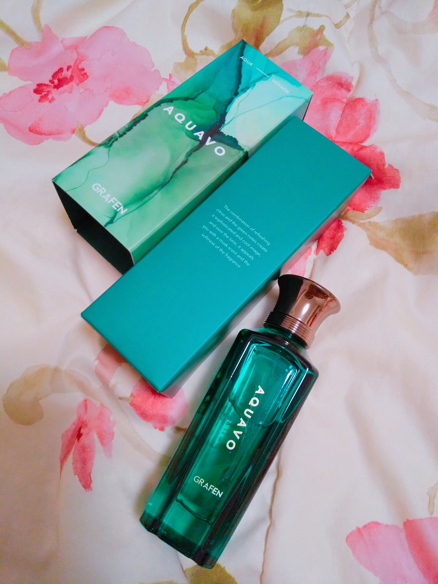 E_OepHEVIAECHgI?format=jpg&